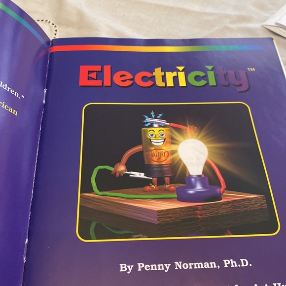 ScienceWiz Electricity 18 Projects Kids Educational Science Book & Activity - Picture 6 of 7